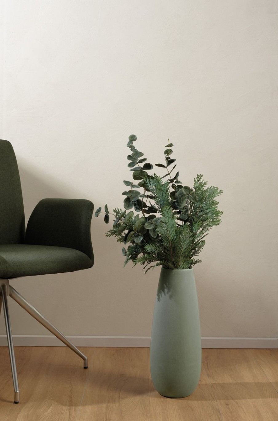 Interior ease | Vase, Moss Ease